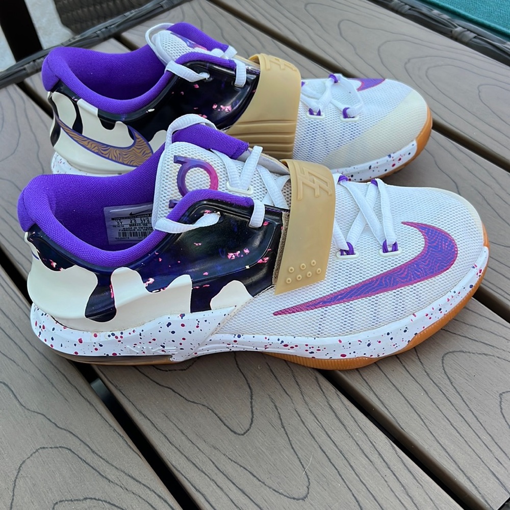 Nike Kevin Durant KD Big Kids SZ 5 Shoes Sneakers Women’s SZ 7